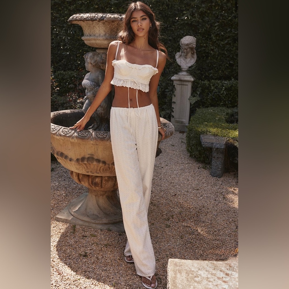 🟪Firm Price🟪House of CB Federico white Broderie Anglais bralette top
